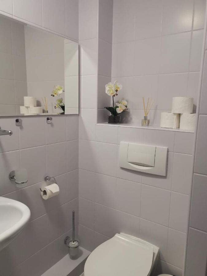 Apartament Portlove Apartment *